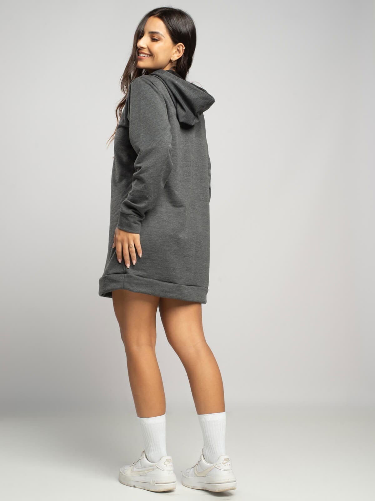 Vestido Blusão Com Capuz Manga Longa Grafite - Vicbela
