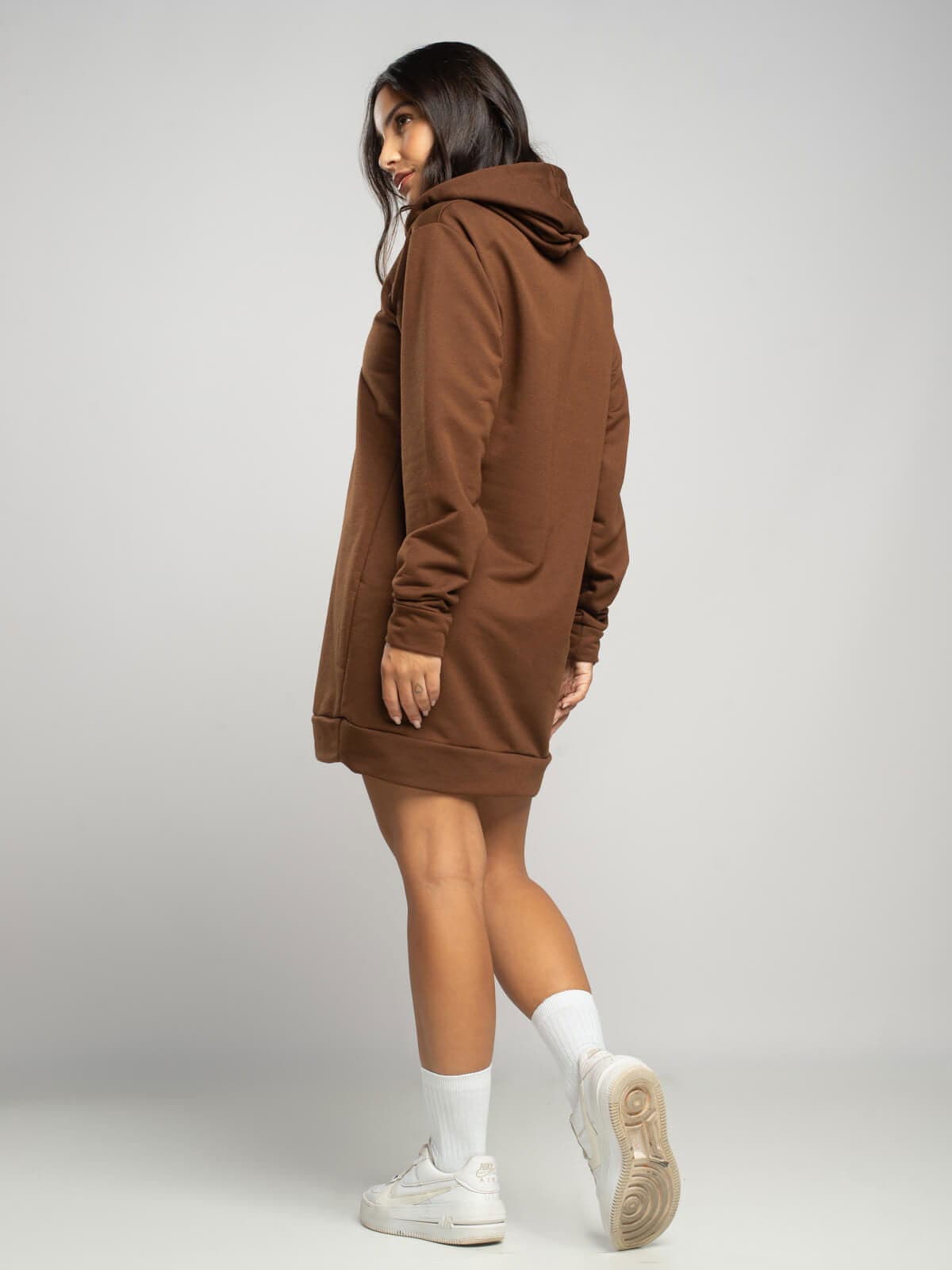 Vestido Blusão Com Capuz Manga Longa Marrom - Vicbela