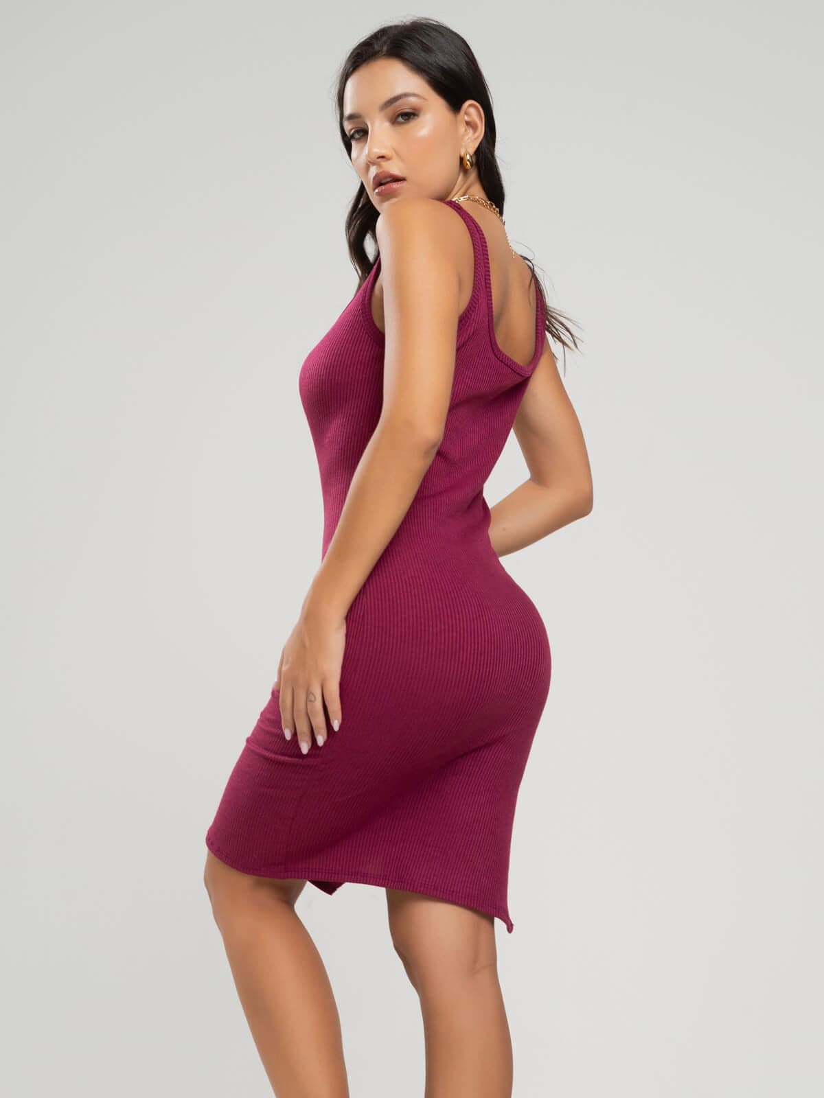 Vestido Midi Alça Regata Canelado Decote na Perna Vinho - Vicbela
