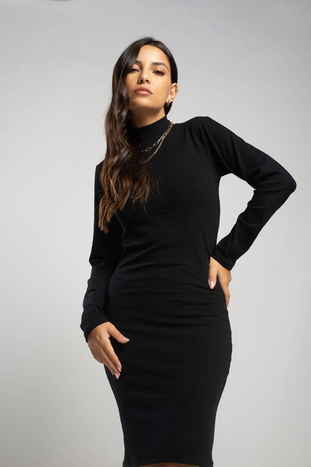 Vestido Midi Manga Longa Gola Alta Preto - Vicbela