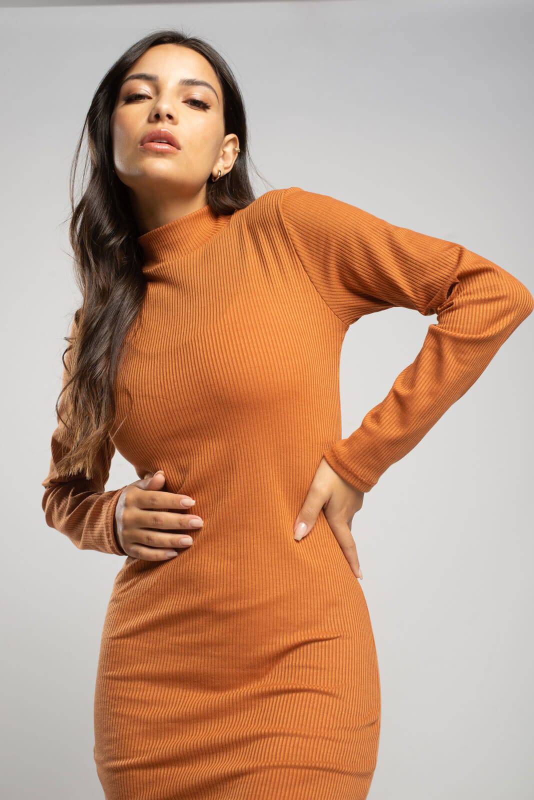 Vestido Midi Manga Longa Gola Alta Terracota - Vicbela