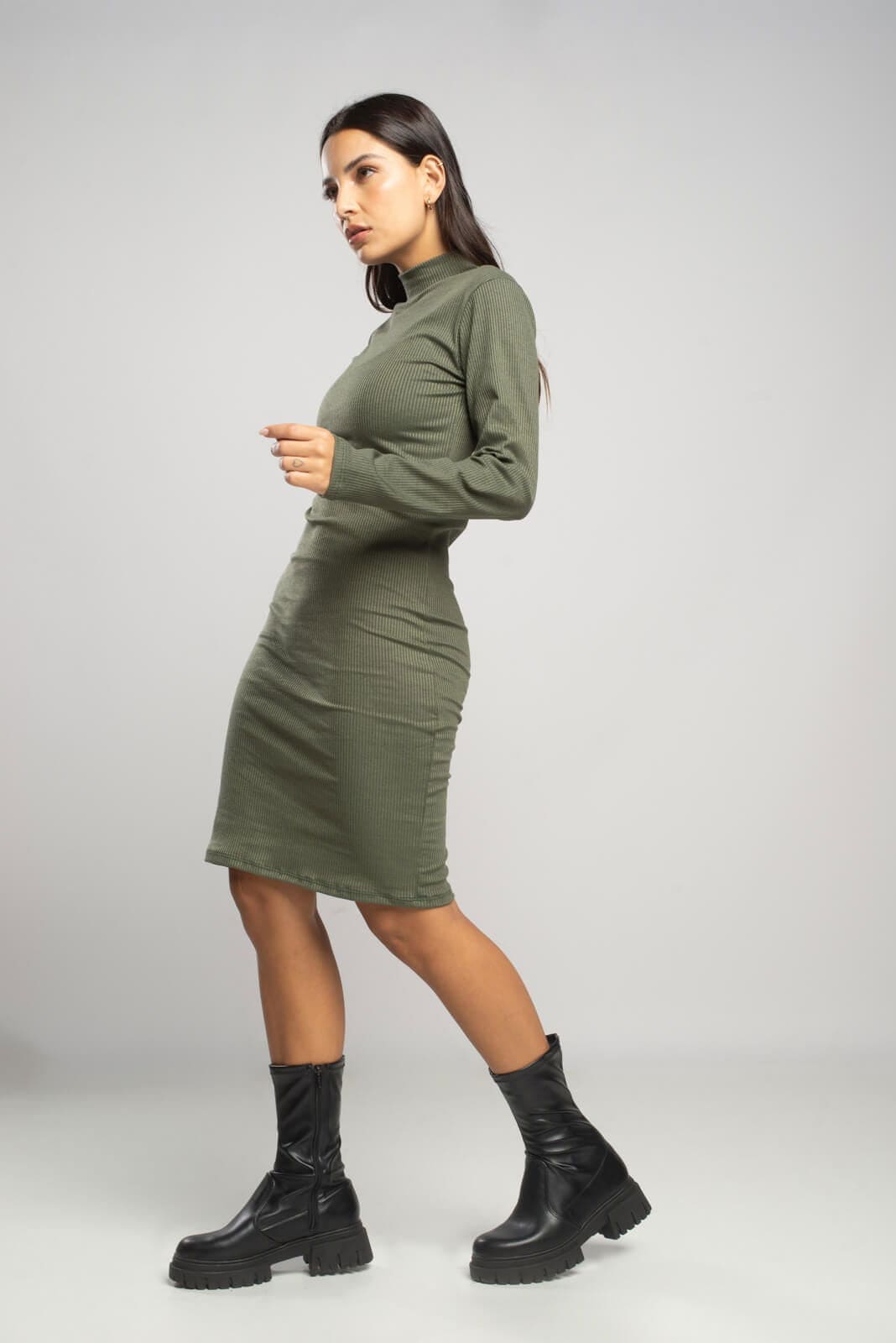 Vestido Midi Manga Longa Gola Alta Verde Militar - Vicbela