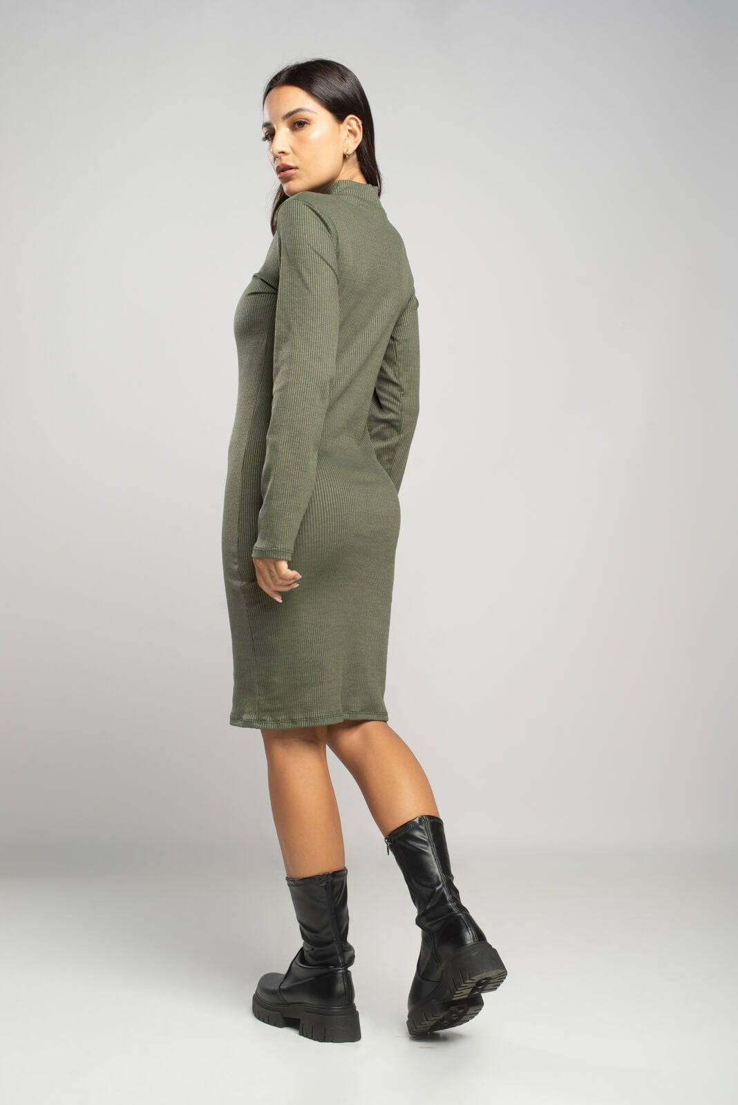 Vestido Midi Manga Longa Gola Alta Verde Militar - Vicbela